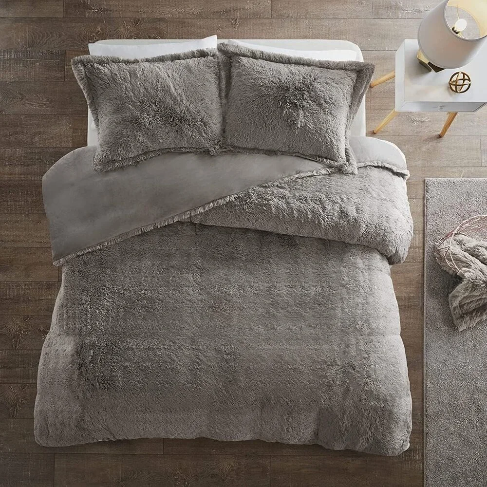 Shaggy Duvet with Quilted Box Design